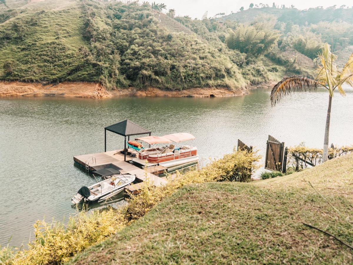 Volare Guatape Isla Hostel Kültér fotó