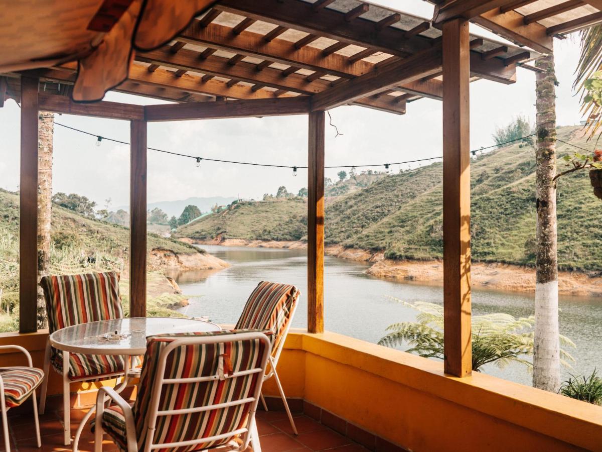 Volare Guatape Isla Hostel Kültér fotó