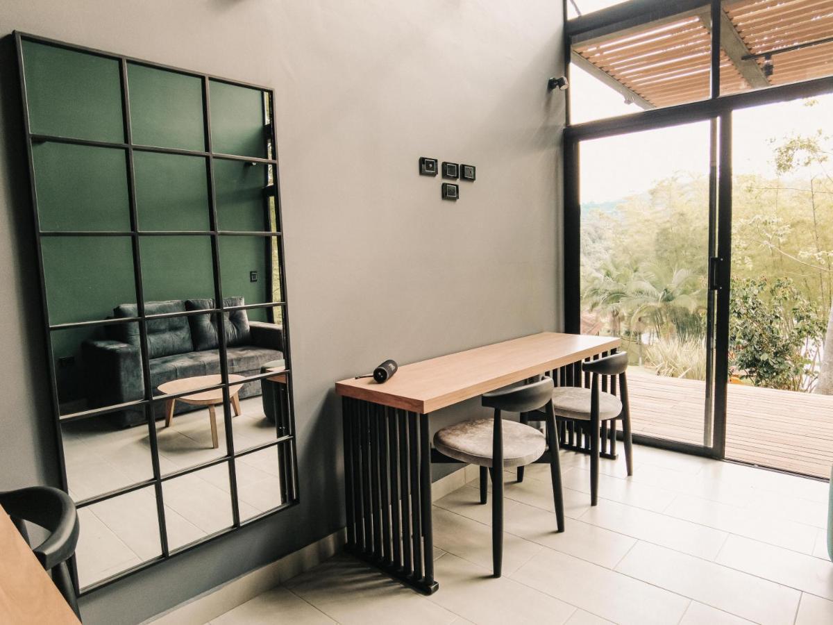 Volare Guatape Isla Hostel Kültér fotó