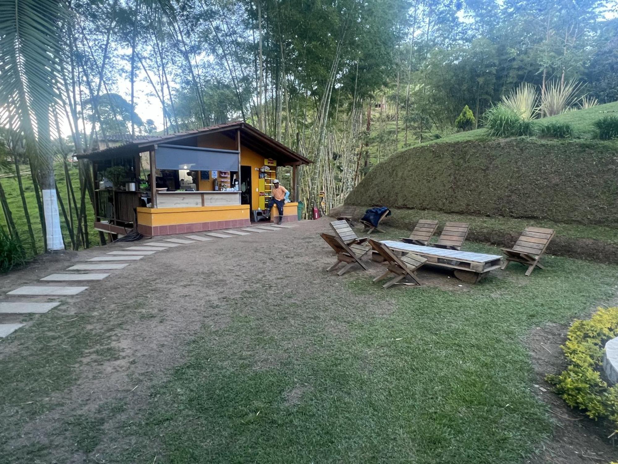 Volare Guatape Isla Hostel Kültér fotó
