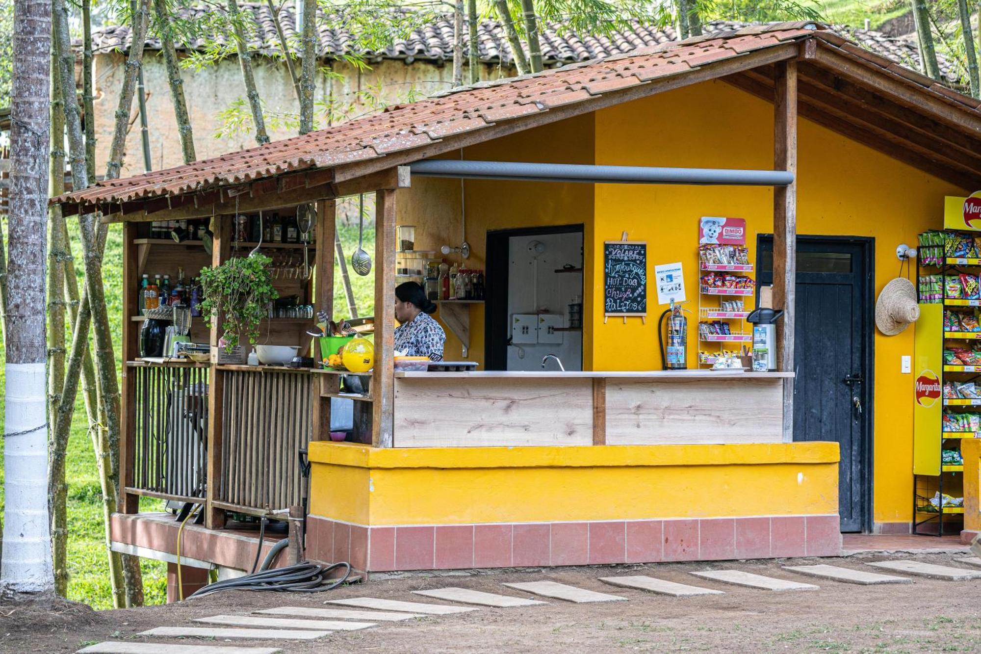 Volare Guatape Isla Hostel Kültér fotó